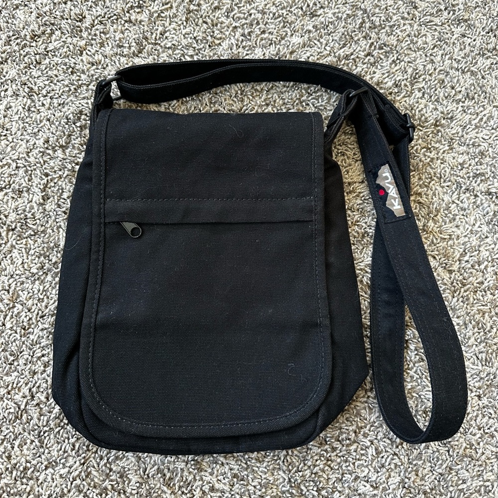 Kavu adjustable strap bag